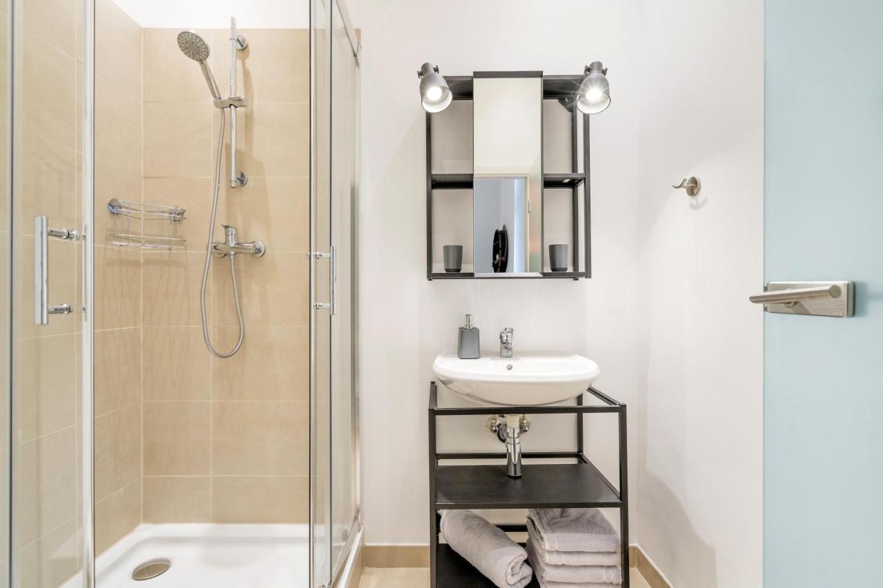 The Koburger Hh, Lovely 1 Bedroom With High Bed Up To 4 Ppl Berlin Dış mekan fotoğraf